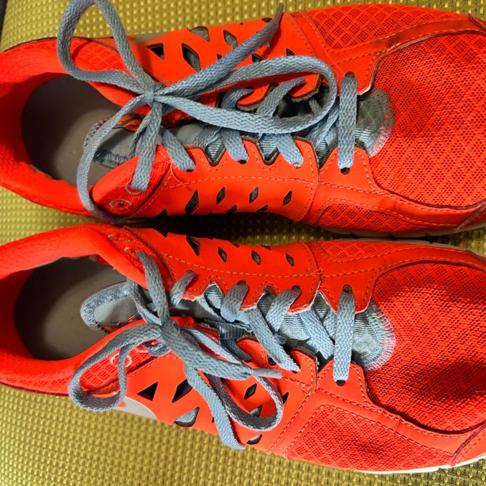 Used womens Size 8.5 Nike Flex 2013 Run Low Orange / Blue